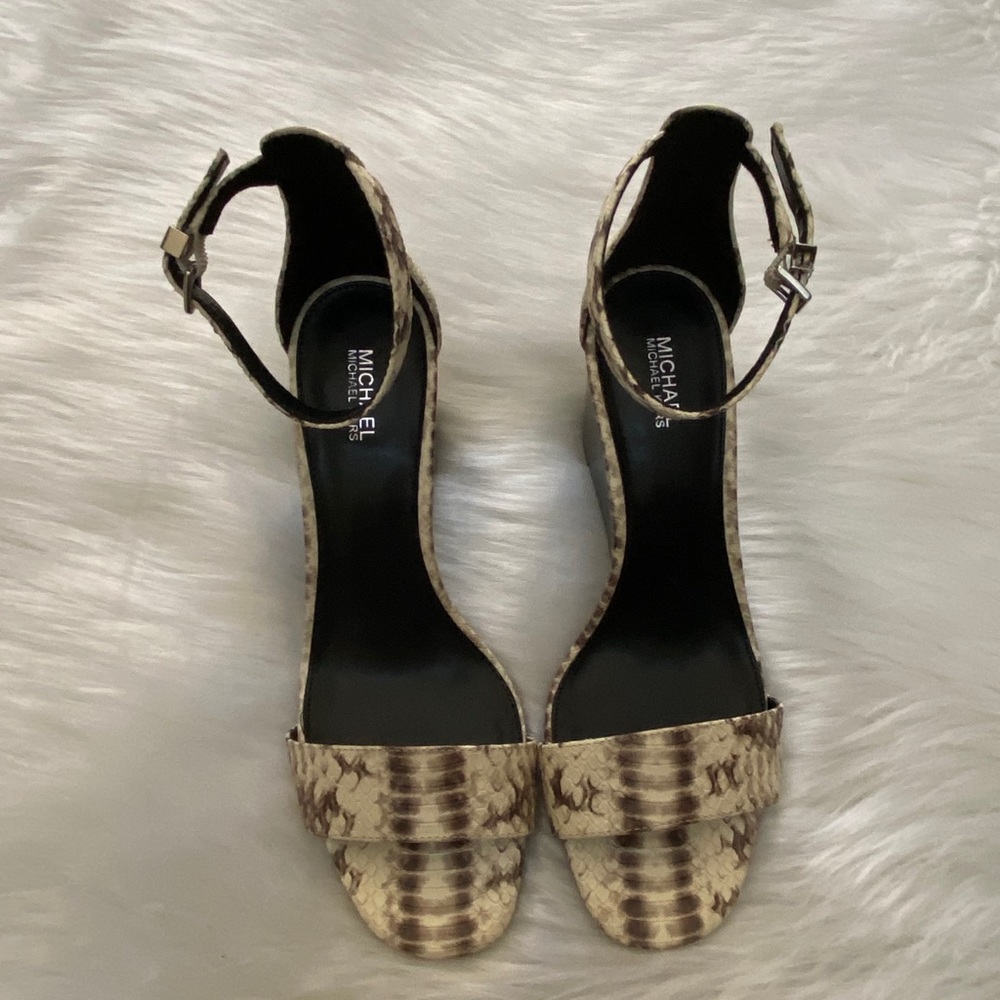 NEW w/o Box-MICHAEL KORS Snake Fiona Wedges 8 - Picture 3 of 6